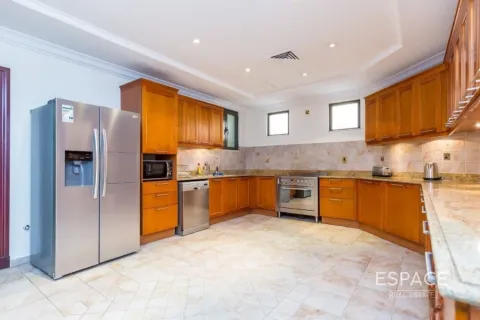 Villa à Palm Jumeirah, Dubai, 4 chambres, 622 m², № 61677 - photo 4
