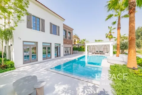 Villa in Jumeirah Golf Estates, Dubai 5 bedrooms, 523 sq.m. № 61671 - photo 19
