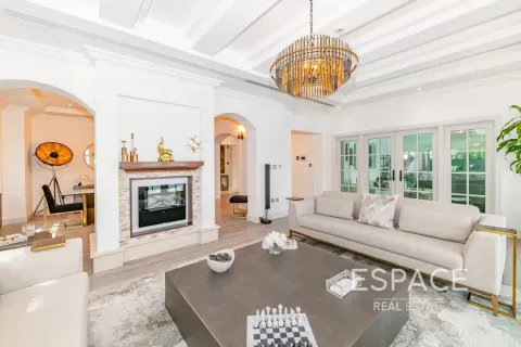 Villa in Jumeirah Golf Estates, Dubai 5 bedrooms, 523 sq.m. № 61671 - photo 6