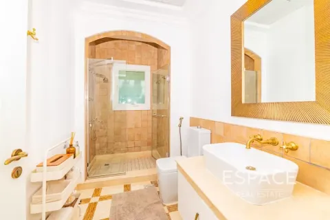 Villa in Jumeirah Golf Estates, Dubai 5 bedrooms, 523 sq.m. № 61671 - photo 3