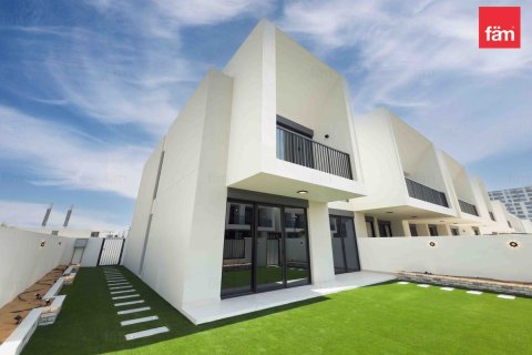Townhouse in Town Square, Dubai 4 bedrooms, 261.2 sq.m. № 58224 - photo 1