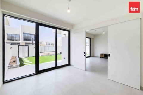 Townhouse in Town Square, Dubai 4 bedrooms, 261.2 sq.m. № 58224 - photo 20
