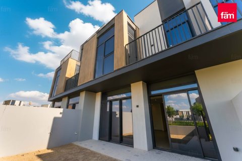 Townhouse in Dubai 3 bedrooms, 168 sq.m. № 58223 - photo 13