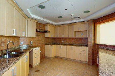 Apartment in Palm Jumeirah, Dubai 3 bedrooms, 206.49 sq.m. № 138910 - photo 18
