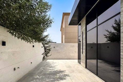 Villa en Al Barsha, Dubai, 5 dormitorios, 696.77 m², № 138908 - foto 4