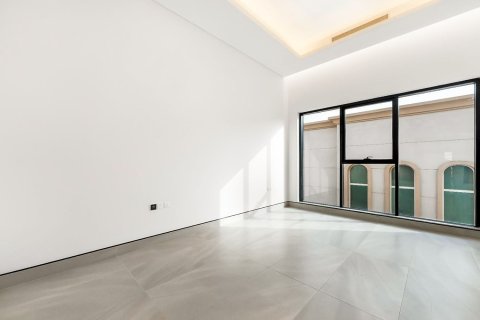 Villa en Al Barsha, Dubai, 5 dormitorios, 696.77 m², № 138908 - foto 2