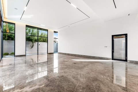 Villa en Al Barsha, Dubai, 5 dormitorios, 696.77 m², № 138908 - foto 23