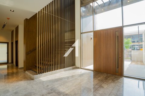 Villa in Dubai Hills Estate, Dubai 6 bedrooms, 902 sq.m. № 83901 - photo 3