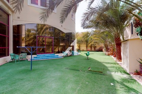 Villa in Sector E, Emirates Hills, Dubai 1724 sq.m. № 83896 - photo 8