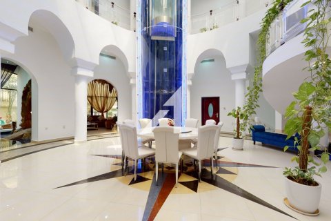 Villa en Sector E, Emirates Hills, Dubai, 1724 m², № 83896 - foto 5