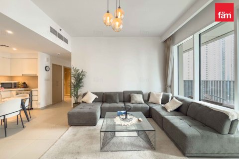 Снять в аренду квартиру в Дубае: 2 спальни, 109.9м², № 90525 - фото 2