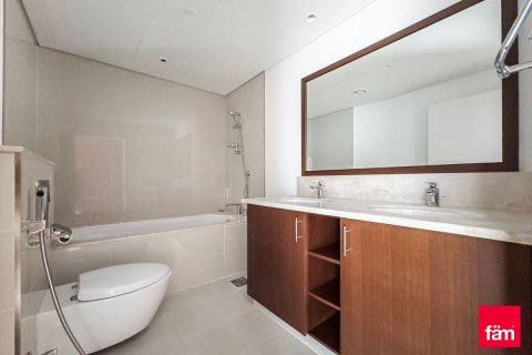 Apartment in Downtown Dubai (Downtown Burj Dubai), Dubai 2 bedrooms, 131.1 sq.m. № 90517 - photo 21