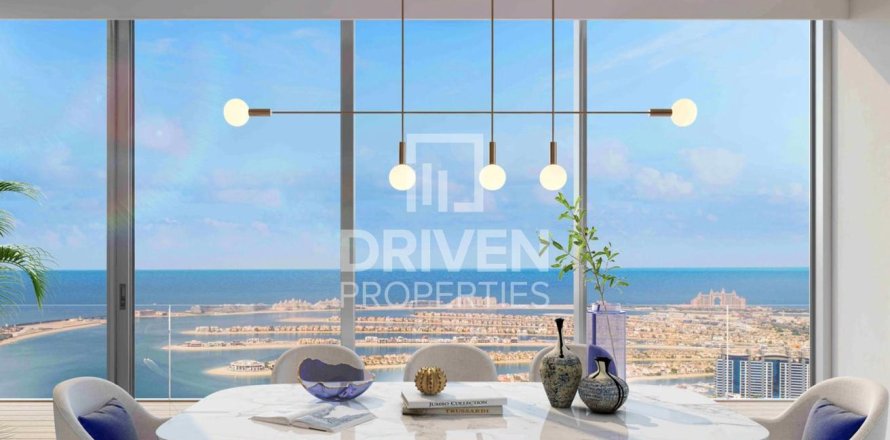 Apartment in EMAAR Beachfront, Dubai Harbour, Dubai 1 bedroom, 75 sq.m. № 19176