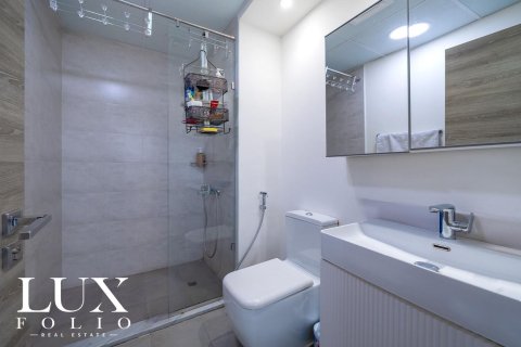شقة في Bloom Towers, دائرة قرية جميرا, دبي 1غرف نوم, 69 م² رقم 45626 - صورة 12