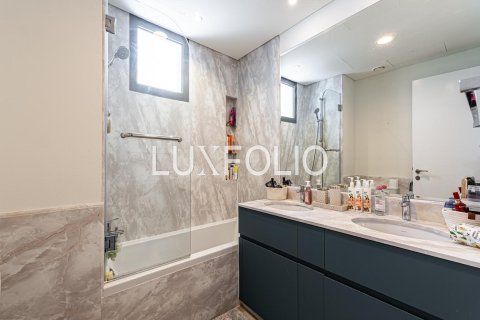 Appartement à Town Square, Dubai, 3 chambres, 241 m², № 45625 - photo 14