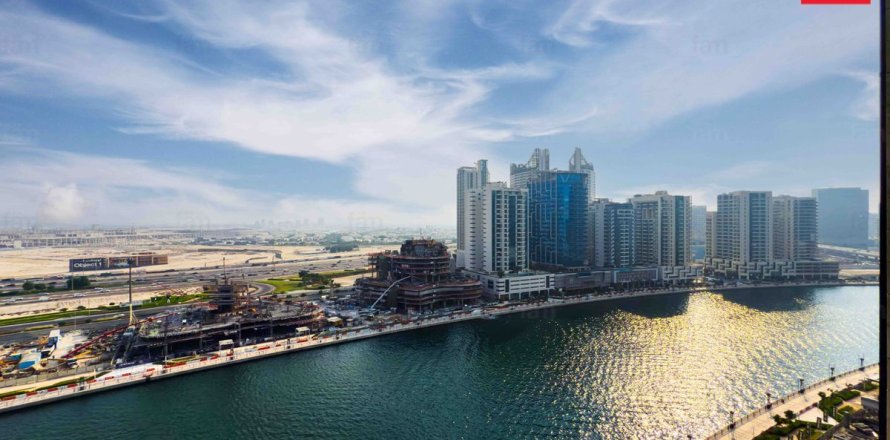 Apartment in Business Bay, Dubai studio, 50.4 sq.m. № 70447