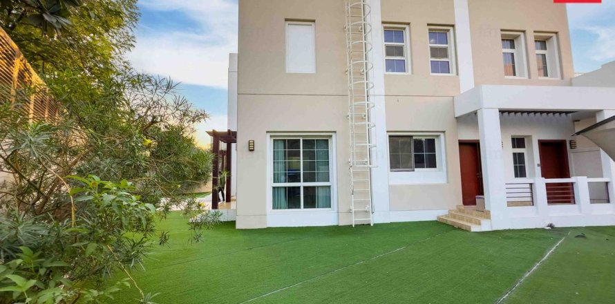 فيلا في دبي 3 غرف نوم, 574.9 م² رقم 70446