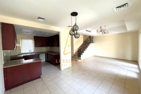 Villa à Palmera, Arabian Ranches, Dubai, 2 chambres, 208 m², № 100595 - photo 2