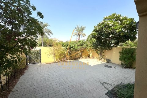 Villa à Palmera, Arabian Ranches, Dubai, 2 chambres, 208 m², № 100595 - photo 25