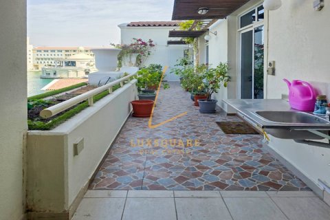 Appartement à Dubai Investment Park, Dubai, 3 chambres, 324 m², № 100599 - photo 19