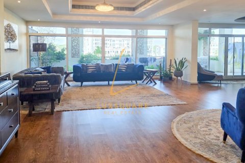 Appartement à Dubai Investment Park, Dubai, 3 chambres, 324 m², № 100599 - photo 7