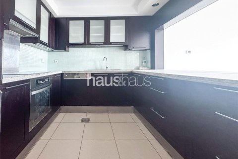 Apartamento en The Views, Dubai, 1 dormitorio, 70 m², № 43331 - foto 5
