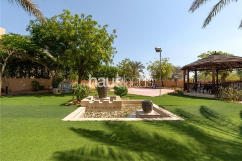 Купить виллу в Арабиан Ранчес, Дубай: 7 спален, 690м², № 43339 - фото 23