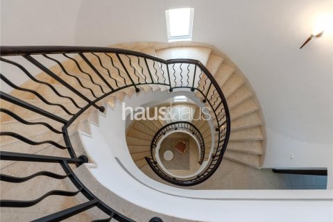 Купить виллу в Арабиан Ранчес, Дубай: 7 спален, 690м², № 43339 - фото 4