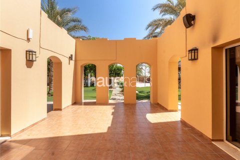 Купить виллу в Арабиан Ранчес, Дубай: 7 спален, 690м², № 43339 - фото 22