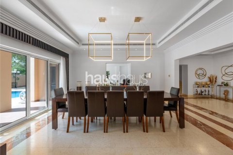 Купить виллу в Арабиан Ранчес, Дубай: 7 спален, 690м², № 43339 - фото 8