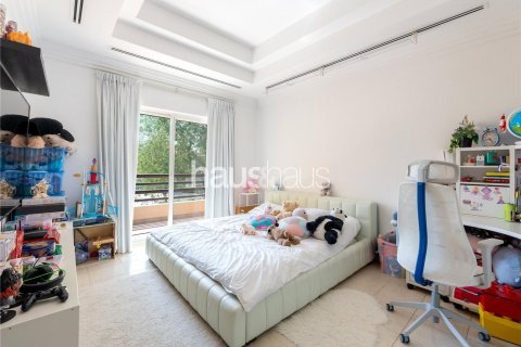 Купить виллу в Арабиан Ранчес, Дубай: 7 спален, 690м², № 43339 - фото 16