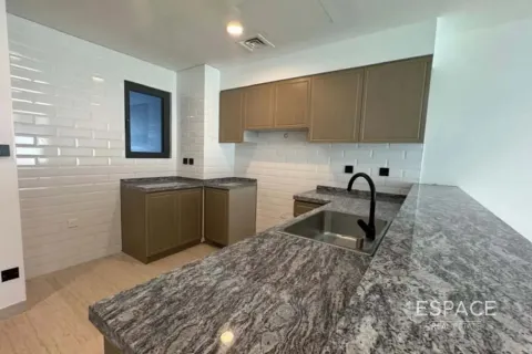 Townhouse in Damac Lagoons, Dubai 3 bedrooms, 144 sq.m. № 61727 - photo 3
