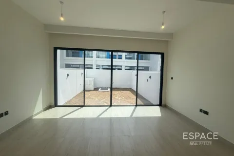 Townhouse in Damac Lagoons, Dubai 3 bedrooms, 144 sq.m. № 61727 - photo 7