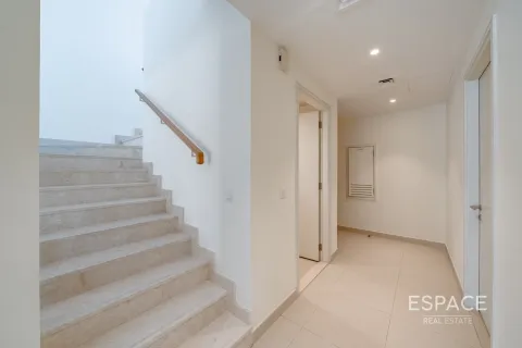 Villa in Dubai Hills Estate, Dubai 3 bedrooms, 211 sq.m. № 61724 - photo 10