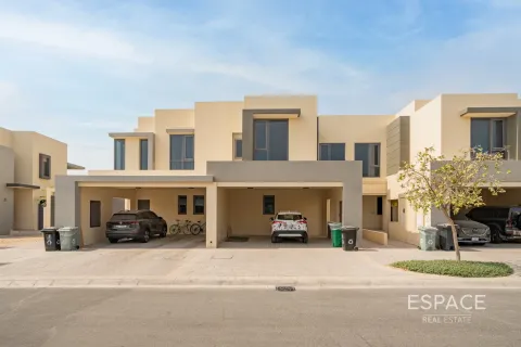 Villa in Dubai Hills Estate, Dubai 3 bedrooms, 211 sq.m. № 61724 - photo 20