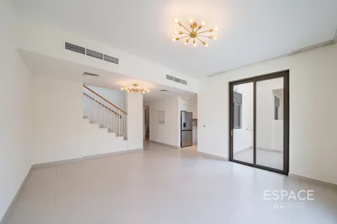 Villa in Dubai Hills Estate, Dubai 3 bedrooms, 211 sq.m. № 61724 - photo 3