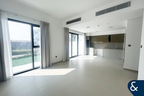 Villa in Sun, Arabian Ranches 3, Dubai 4 bedrooms, 224 sq.m. № 76697 - photo 4