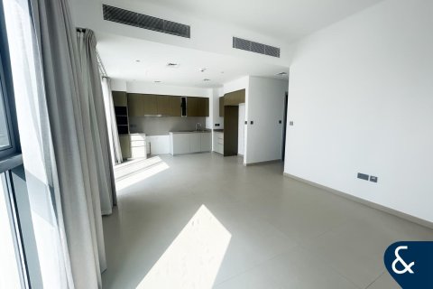 Villa in Sun, Arabian Ranches 3, Dubai 4 bedrooms, 224 sq.m. № 76697 - photo 2