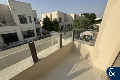 Villa in Mira Oasis, Reem, Dubai 3 bedrooms, 266 sq.m. № 76695 - photo 11