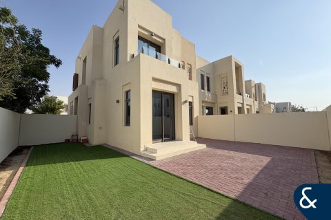 Villa in Mira Oasis, Reem, Dubai 3 bedrooms, 266 sq.m. № 76695 - photo 1