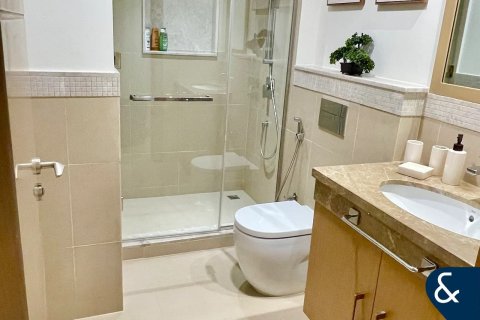 Apartment in Downtown Dubai (Downtown Burj Dubai), Dubai 3 bedrooms, 180 sq.m. № 76683 - photo 16