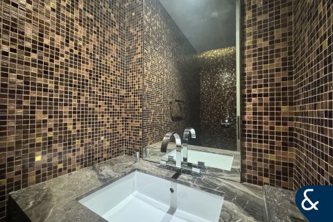 Apartment in Damac Heights, Dubai Marina, Dubai 1 bedroom, 89 sq.m. № 76681 - photo 11