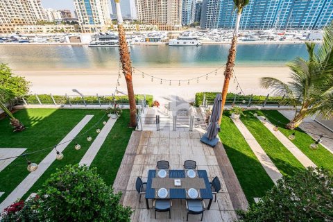 Villa en Palm Jumeirah, Dubai, 6 dormitorios, 1362 m², № 22940 - foto 24