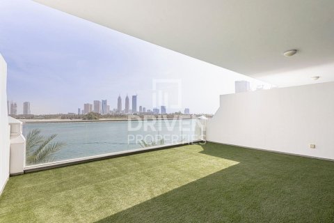 Купить квартиру в Azure Residences, Пальма Джумейра, Дубай: 1 спальня, 128.76м², № 142745 - фото 2