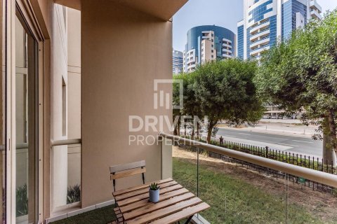 Apartment in Al Ghozlan, Greens, Dubai 1 bedroom, 69.86 sq.m. № 128866 - photo 12