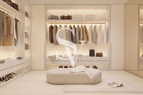 Купить квартиру в Аль-Барше, Дубай: 3 спальни, 529м², № 68701 - фото 10