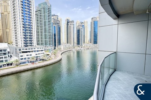 Apartamento en The Waves, Dubai Marina, Dubai, 3 dormitorios, 195 m², № 79132 - foto 1