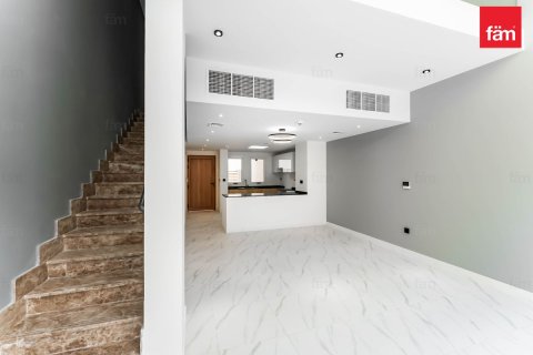 Townhouse in Dubai 2 bedrooms, 94.9 sq.m. № 41591 - photo 10