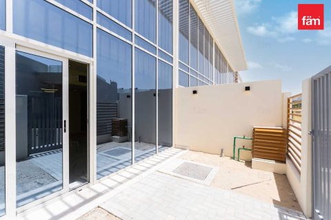 Townhouse in Dubai 2 bedrooms, 94.9 sq.m. № 41591 - photo 1