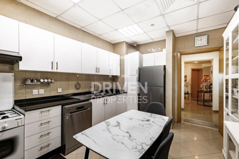 Apartment in Dubai Marina, Dubai 3 bedrooms, 202 sq.m. № 65154 - photo 12